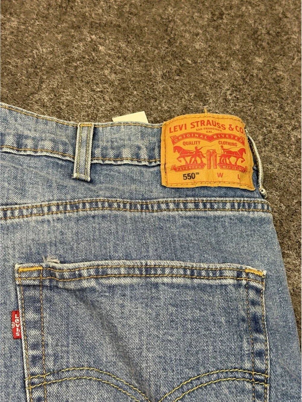 Levi’s 550 Relaxed Fit Jeans Men’s 46x32 Light Wash Straight Denim Pants